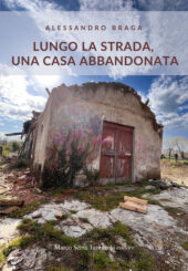 Lungo la strada, una casa abbandonata
